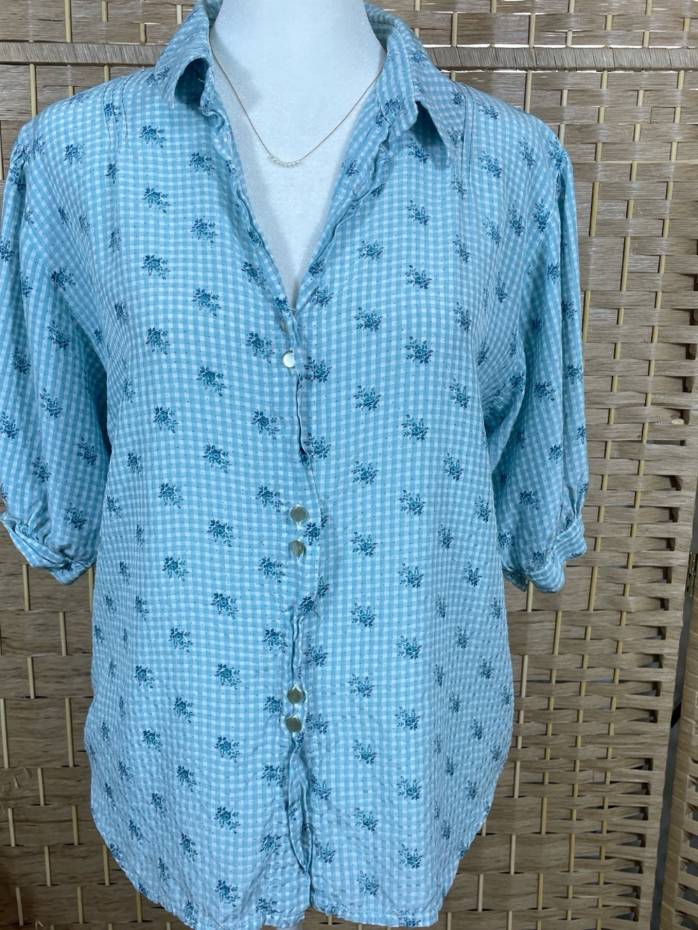 Vintage blue gingham button up floral blouse women’s medium
